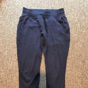 Lululemon On the Fly Jogger